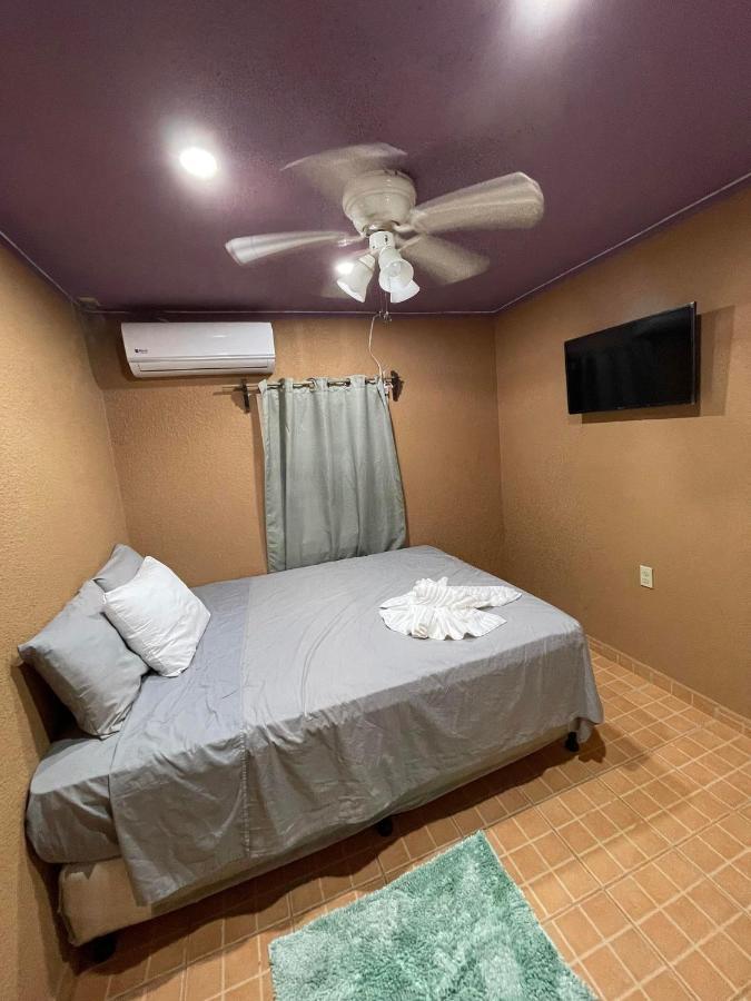 Mr, Crab Apartment Six Huts 外观 照片